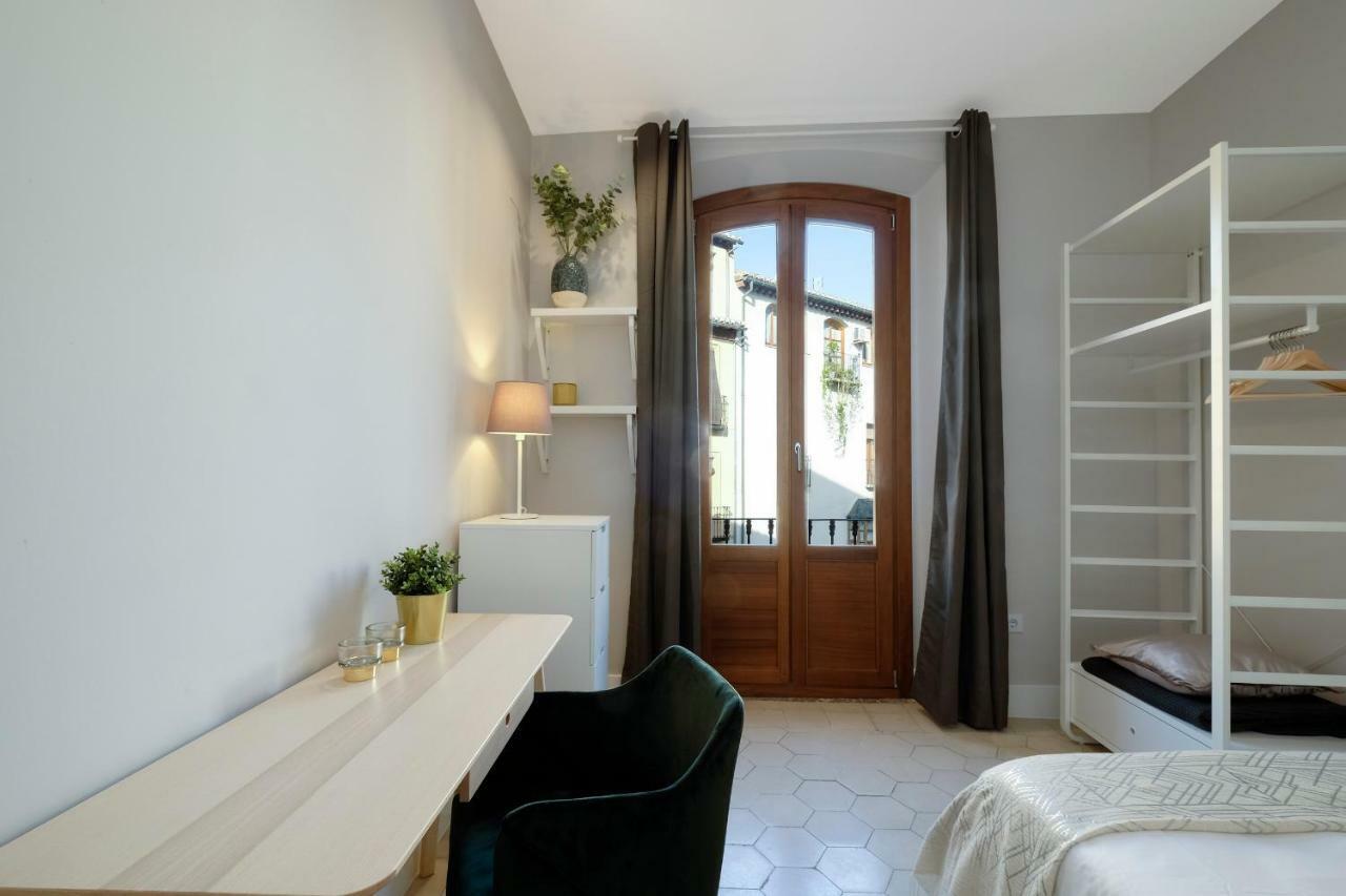 Tuguest Placeta De San Gil Grenade